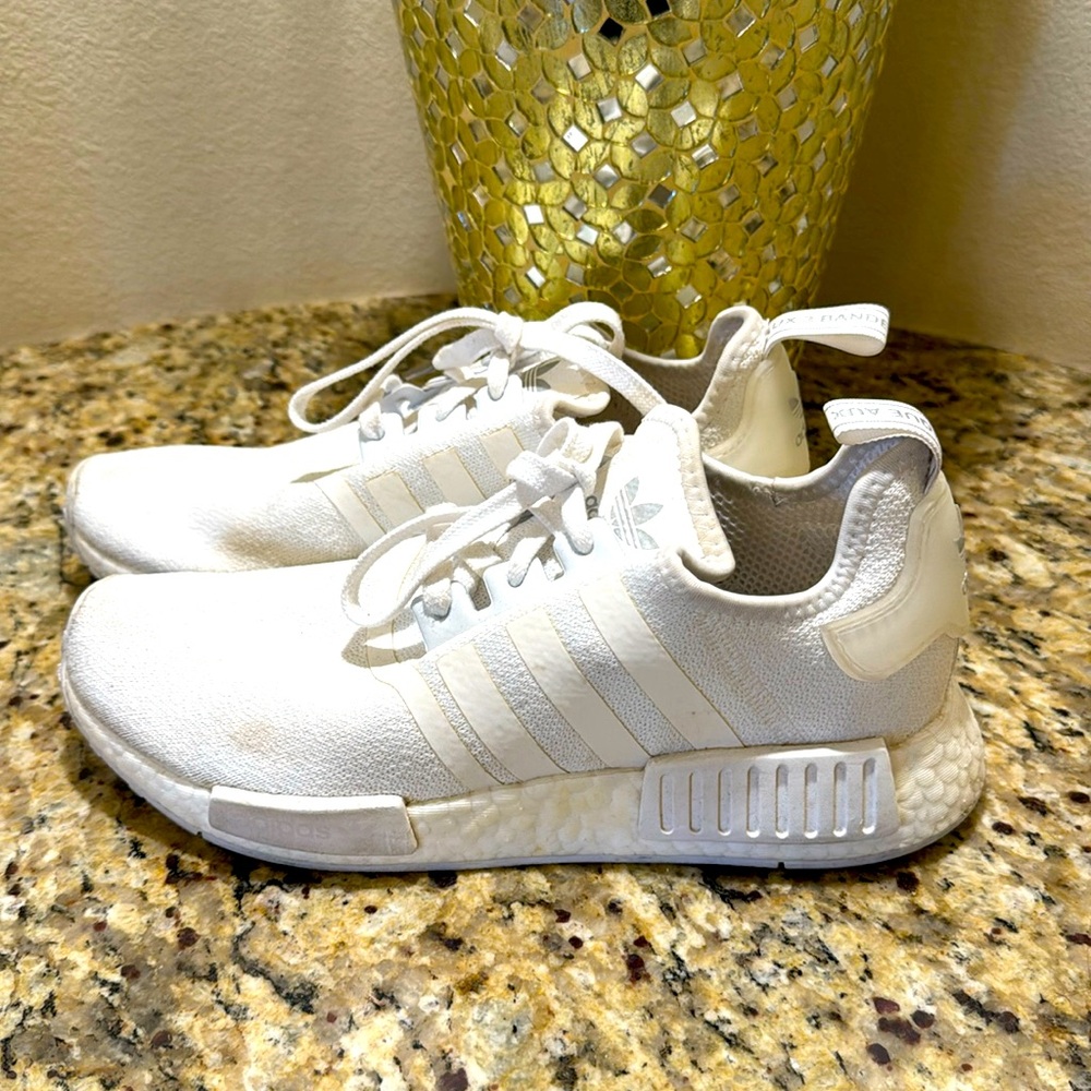 Adidas Women’s Size 9